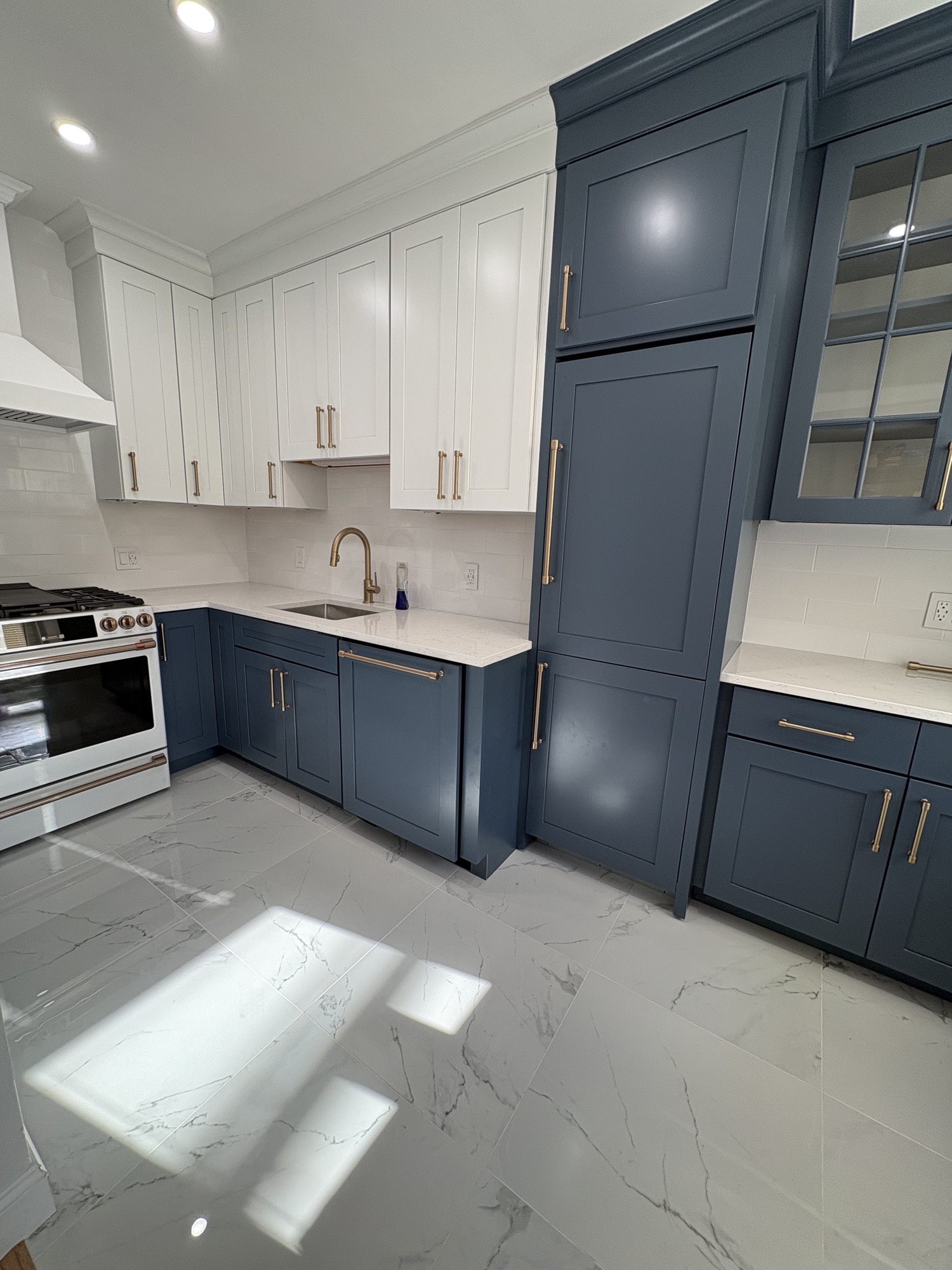 Beautiful renovated kitchen by MPG Renovation